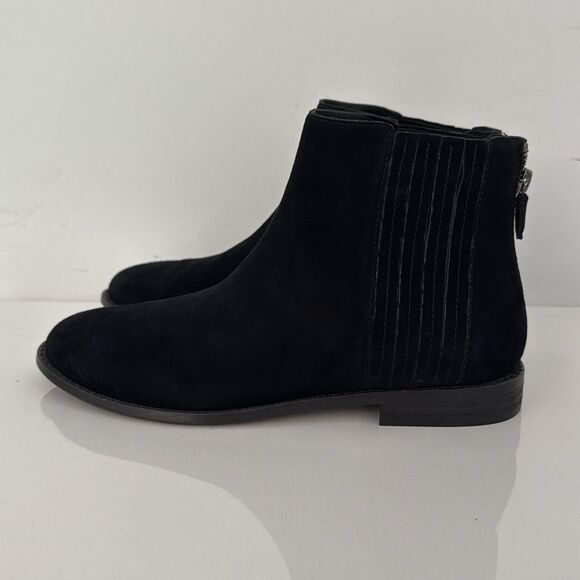 Eileen Fisher Rich Ankle Bootie Round Toe Boots in Black Suede Size 8 - Picture 3 of 6